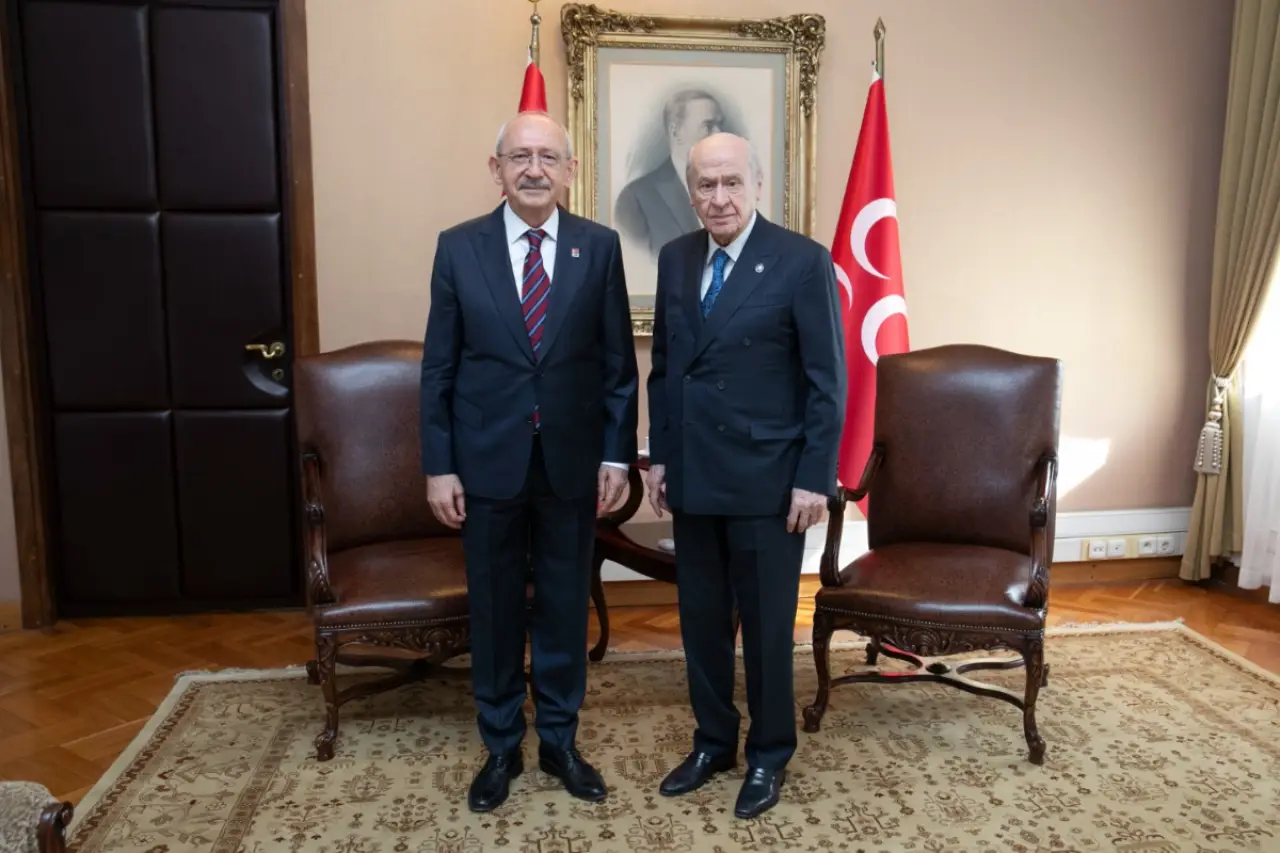Bahçeli ve Kılıçdaroğlu yıllar sonra görüştü: “İki arkadaş olarak görüştük”