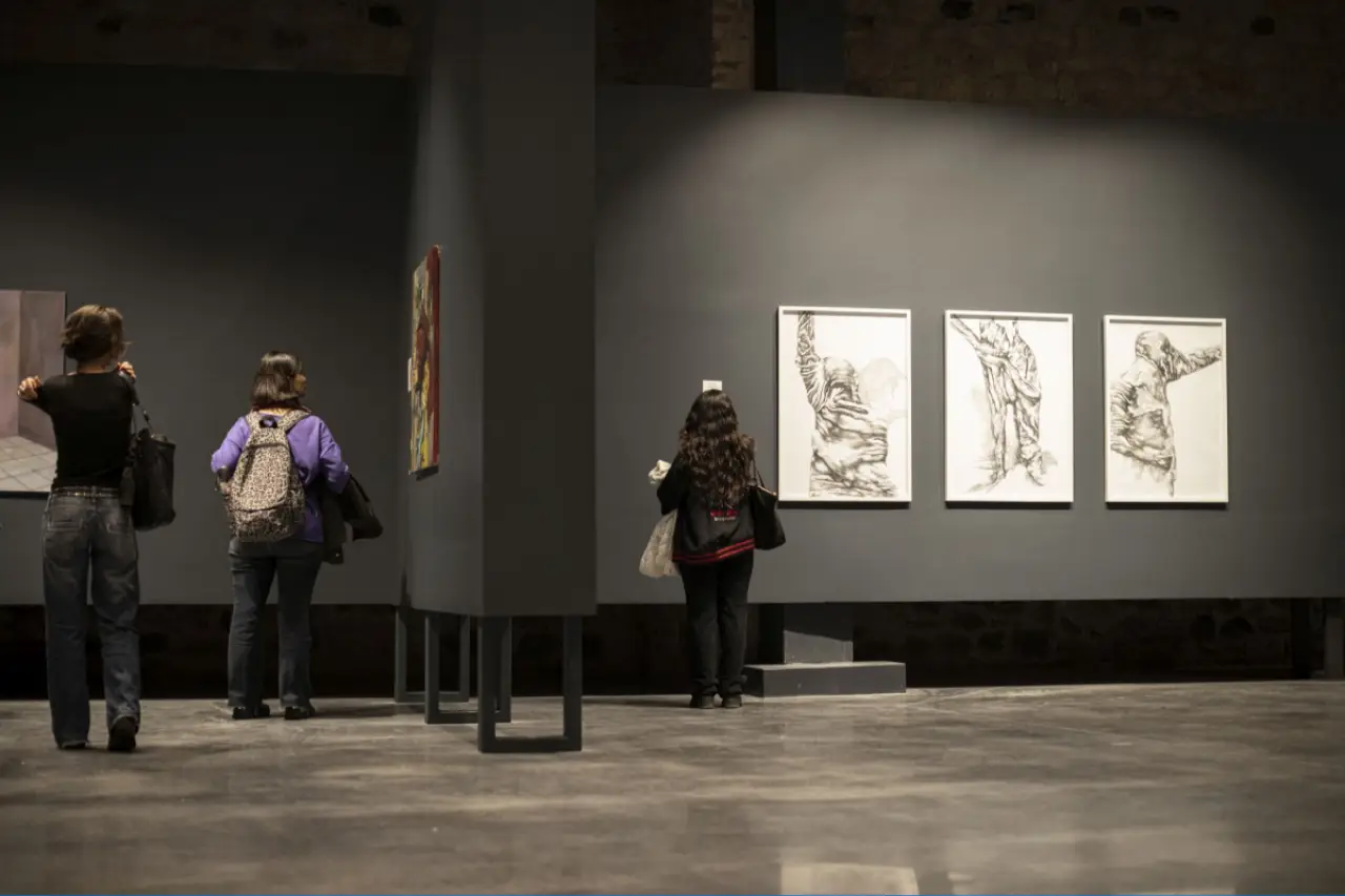 Genç sanatçıların eserleri İstanbul Sanat Müzesi’nde sergileniyor