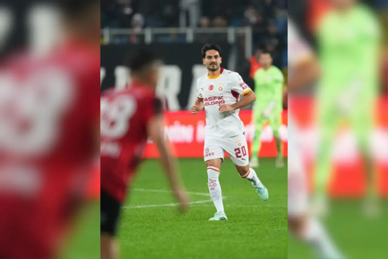 İlkay Gündoğan'dan Okan Buruk itirafı: Moral bozmamaya çalışıyorum