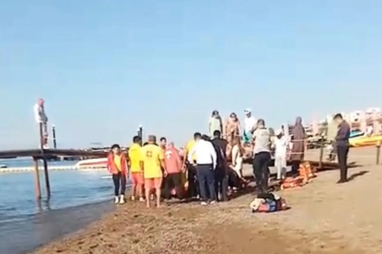 Denizde fenalaşan Rus turist hayatını kaybetti