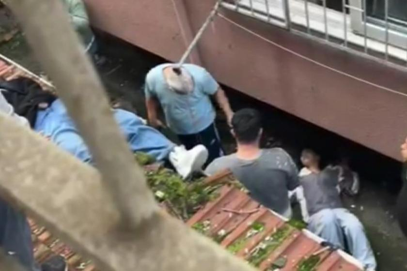 Eve kilitlenen 2 kız çocuğu, sarkıttıkları çarşafla kaçarken 3'üncü kattan düştü. Birinin hayati tehlikesi var