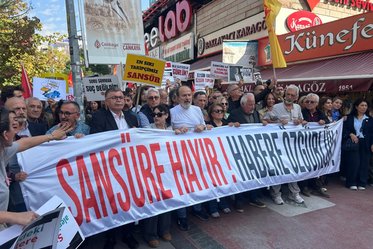 Ankara’da basın ve meslek örgütleri Sakarya Meydanı'na yürüdü: “Susturulan haber alma hakkıdır”