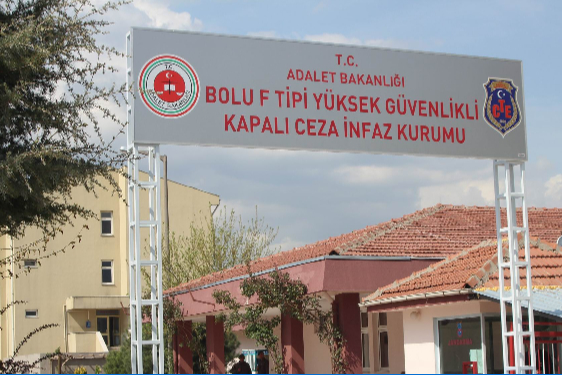Bolu Cezaevi'nde hasta tutuklunun eldivenlerine el konuldu | Avukat Şahin: Bu yapılan psikolojik işkencedir
