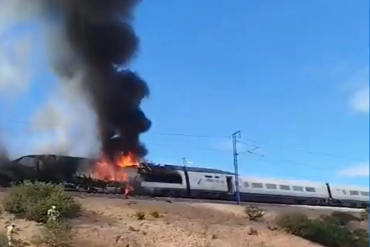 İspanya'da hızlı tren faciası: En az 46 kişi hayatını kaybetti