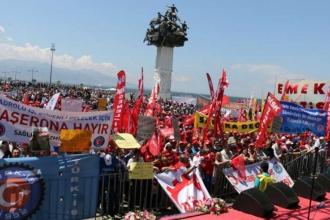 İzmir'de işçilerle buluşan Akdeniz: "İşçi sınıfı birleşik mücadeleye öncülük etmeli"