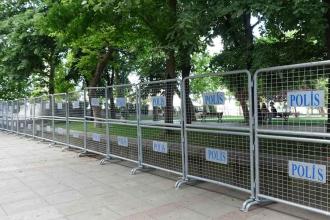 Gezi, Maçka parklarıyla millet bahçeleri bir mi?: Üçüncül mekânlar