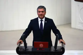 CHP’nin yeni grup başkanvekili Murat Emir oldu