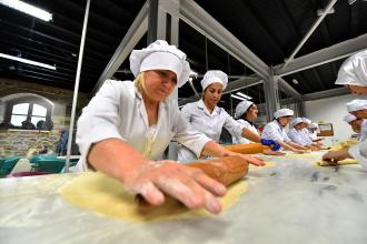 Gıda işçisi kadınlar talepleriyle 1 Mayıs alanında olacak