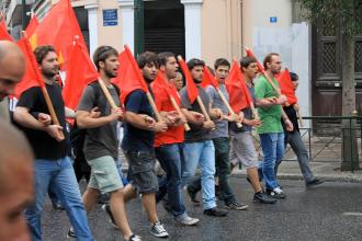Gençler geleceğine sahip çıkıyor: Yunanistan’da liseler işgalde, Endonezya'da sokakta