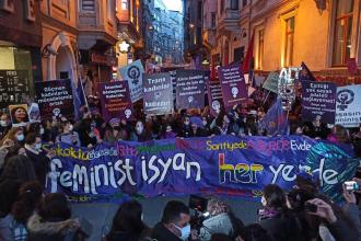 Feminist Gece Yürüyüşü davasında beraat kararı