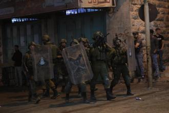 İsrail polisi Batı Şeria ve Doğu Kudüs'te 17 Filistinliyi gözaltına aldı