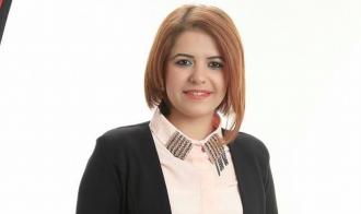 Hem okula gidiyor hem seçim çalışması yapıyor