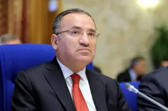 AKP'li Bekir Bozdağ TBMM başkan vekilliğinden istifa etti
