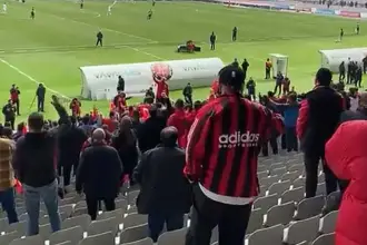Tribünde "Devlet Bahçeli" sloganları atan Karagümrüklüler "Siyaset yapmıyoruz" dedi