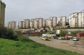 Hatay'da depremzedelere tamamlanmamış konutları teslim ettiler, kira yardımını kestiler