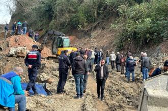 Trabzon'da göçükte hayatını kaybeden işçinin cenazesi defnedildi