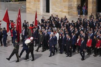 TBMM'nin açılışının 104. yıl dönümü: Antıkabir'de resmi 23 Nisan töreni