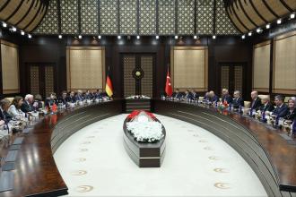 Erdoğan ve Steinmeier ortak açıklama yapıyor