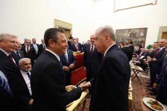 Özgür Özel Erdoğan'la yapacağı görüşmeye eski büyükelçi Namık Tan ile katılacak