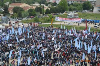 Türk-İş 1 Mayıs’ı Bursa’da kutladı: Dilim dilim soyuluyoruz, vergide adalet istiyoruz