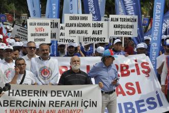 Adana Türk İş 1 Mayıs’ı:  Vergi patrondan alınsın, işçilere kadro ve insanca yaşayacak ücret