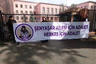 Adalet Bakanlığı önünde Adalet Nöbeti devam eden Şenyaşar: Oğlumu derhal serbest bırakın