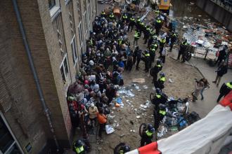 Hollanda'da üniversitesi öğrencilerinin Filistin'e destek eylemine polis müdahale etti