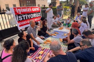 Menemen’de işçilerin direnişi sürüyor: Muhtaç ettiniz kuru soğana!
