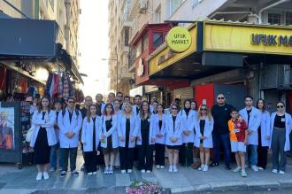 Öğrenciler arkadaşlarının elektrik akımına kapılarak yaşamını yitirdiği yerde buluştu