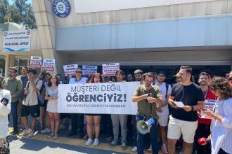 EÜ öğrencileri: Müşteri değil, öğrenciyiz