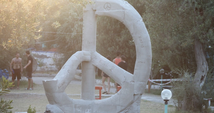 Gençtik, dünyayı sevdik