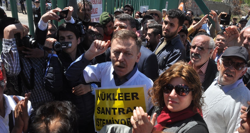 Nükleer enerji her açıdan yıkımdır!