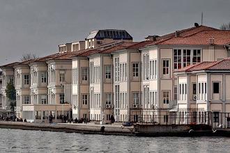 Mimar Sinan’lılar ÖTK hakkında ne düşünüyorlar?: Kayyum rektör ve onun barikatları