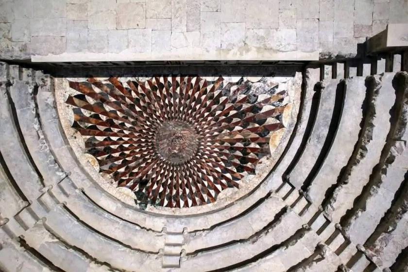 Burdur'da Medusa mozaiği ziyarete açıldı