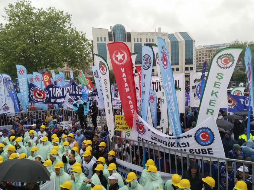 1 Mayıs | Kartal'da binlerce işçi meydanı doldurdu