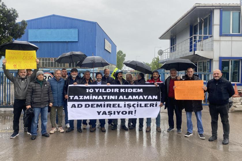 AD Demirel işçileri fabrika önündeydi