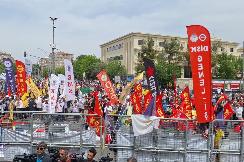 Diyarbakır'da yurttaşlar 1 Mayıs için toplandı