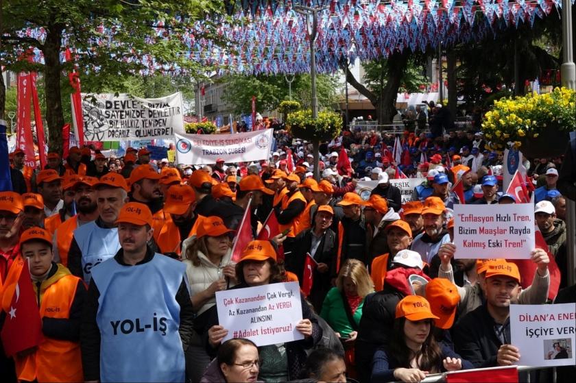 Trabzon'da horonlu 1 Mayıs kutlaması