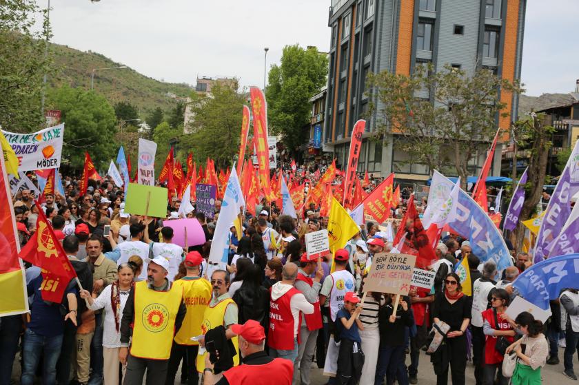 Dersim'de coşkulu 1 Mayıs