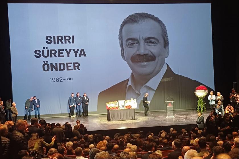 Sırrı Süreyya Önder'e veda: Son yolculuğuna uğurlanıyor