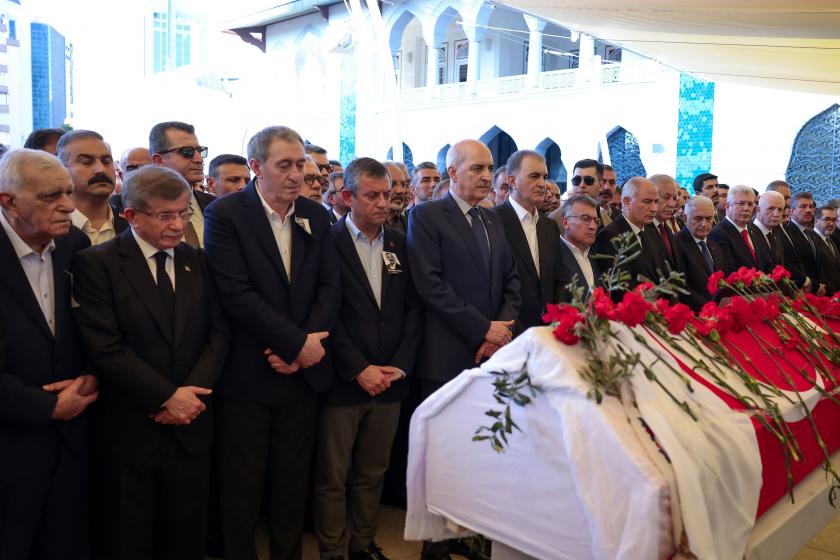 AKP Sözcüsü Çelik: Özgür Özel'e yapılan saldırıyı kendimize yapılmış görüyoruz