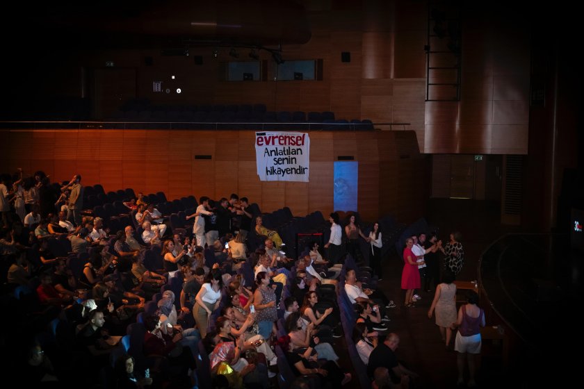 Bursa'da Evrensel'le dayanışma etkinliği: “Saldırılara karşı gücü okurlarımızdan alıyoruz”