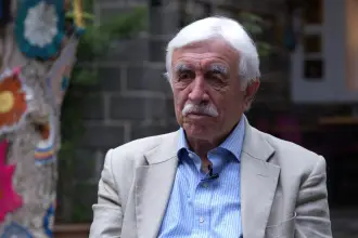 Erdoğan'ın adaylığına dair DEM Partili Cengiz Çandar'dan açıklama: Anayasa değişikliği sözü verirse duruma bakılır