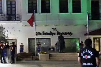 Şile Belediyesi'ne operasyon: Özgür Kabadayı ve 4 belediye yöneticisi için tutuklama istemi