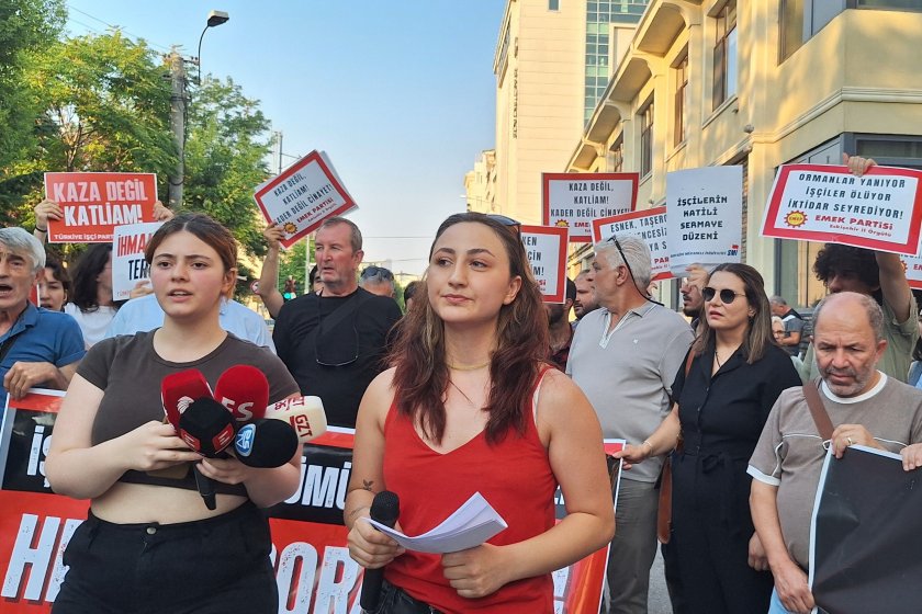 Eskişehir'de orman yangınında ölen yurttaşlar için eylem: "AKP, ülkeyi sermayeye peşkeş çekerken herkesi diri diri ateşe atmıştır"