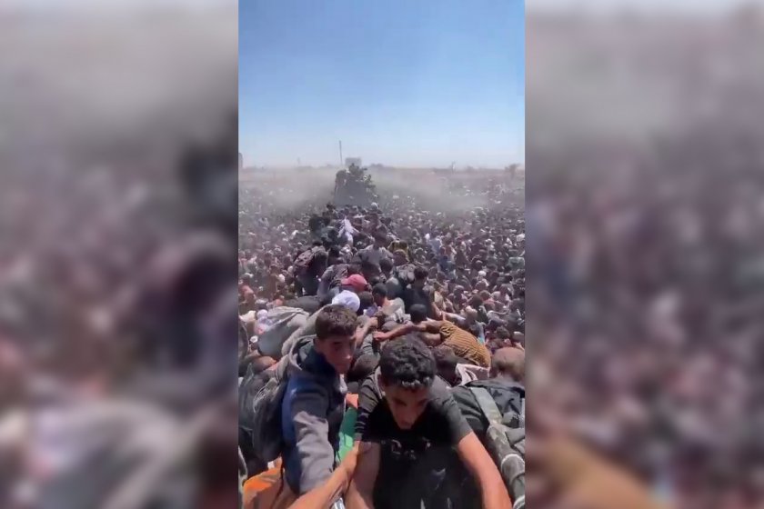 Açlıktan ölen Gazze’de yardım izdihamı