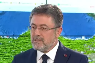 Bakan Yumaklı yangın söndürme çalışmalarını savundu: Gece görüşlü uçak kullanacak ortam ya da gerekçemiz olmadı