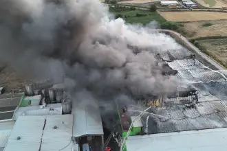 Balıkesir'de iki işçinin öldüğü fabrika yangınında 1 kişi tutuklandı