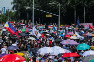 Filipinler’de kamu ihalelerindeki rüşvet iddiaları halkı sokağa döktü