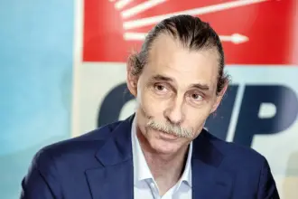 Etimesgut Belediyesine operasyon: Belediye Başkanı Erdal Beşikçioğlu gözaltına alındı